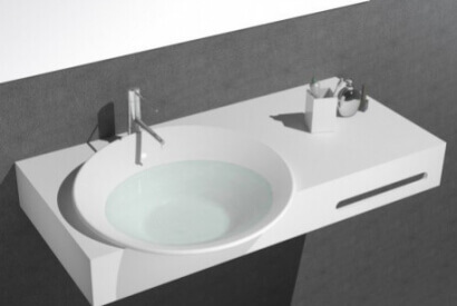 Vaso sospeso: stile e spazio nel vostro bagno moderno.